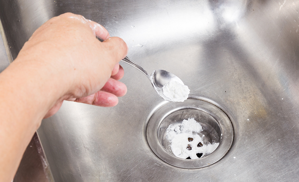 How to fix a clogged sink