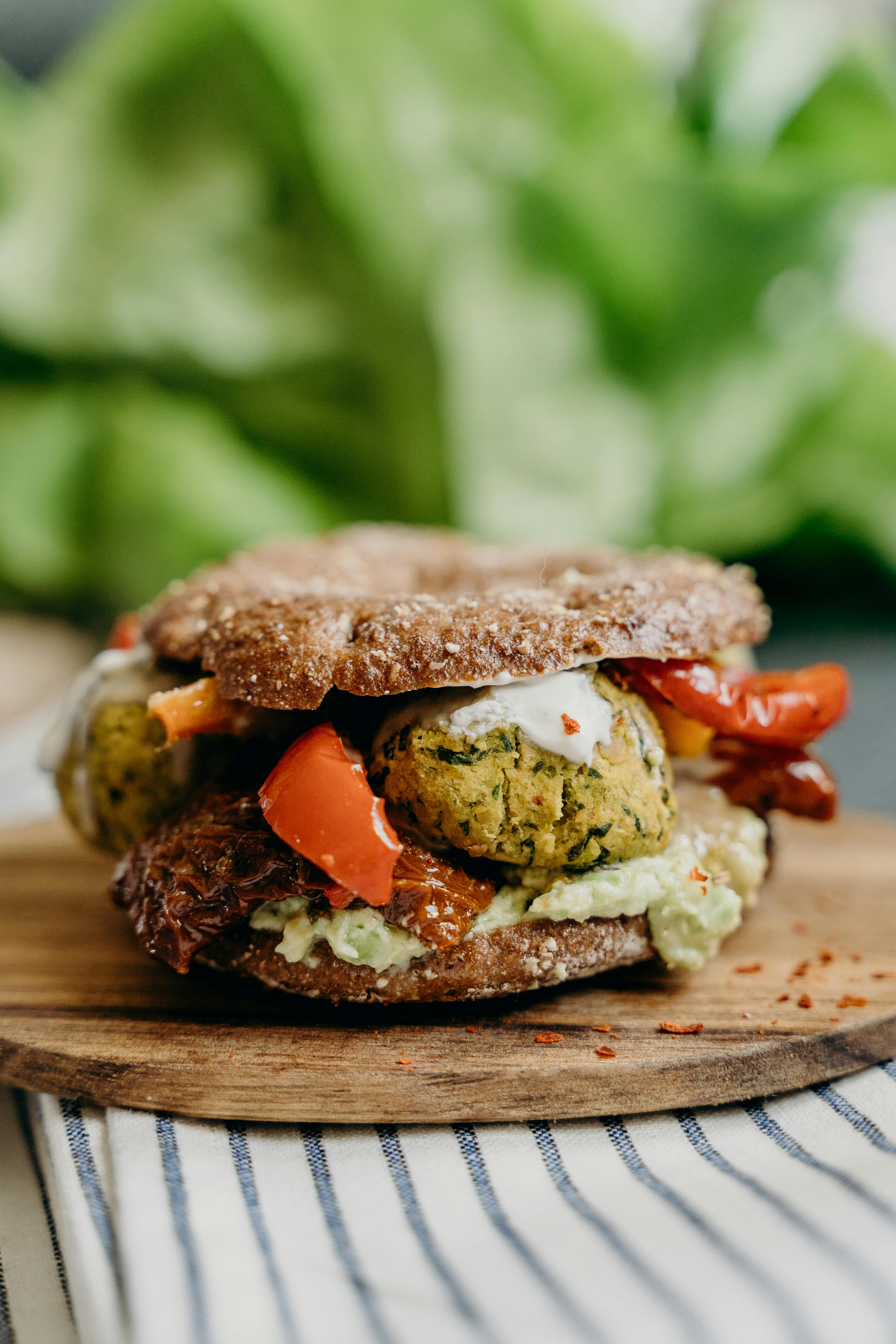 Juicy air fryer burgers